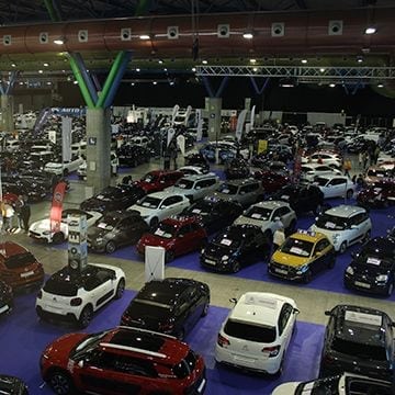Exposición de coches en la feria del Motor de Ocasión en Fycma