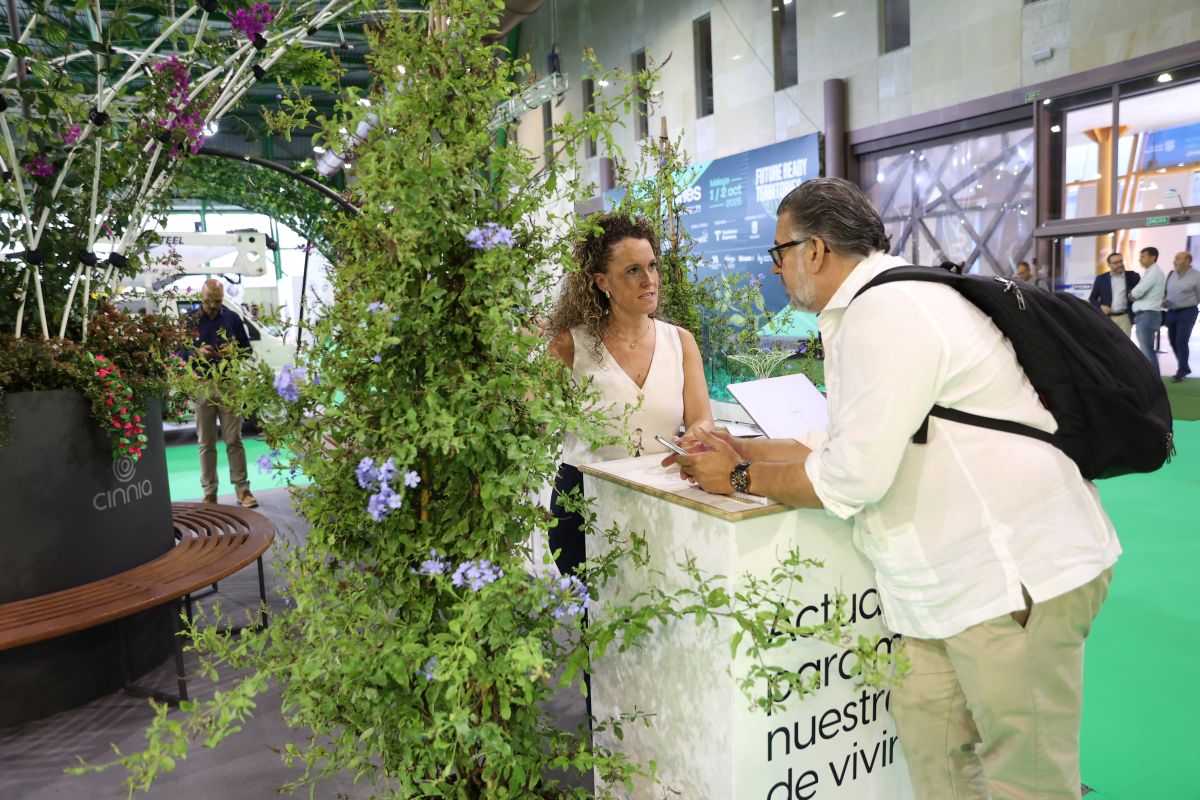 Un expositor en Greencities 2025.